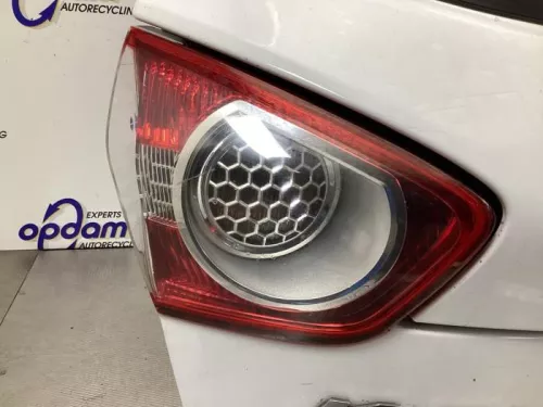 Achterlicht links-8260722