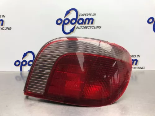 Achterlicht rechts-8202930