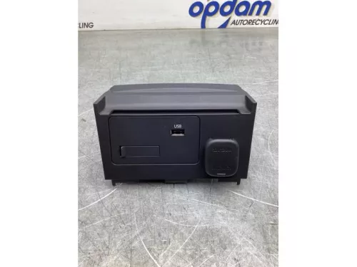 AUX/USB aansluiting-7986734