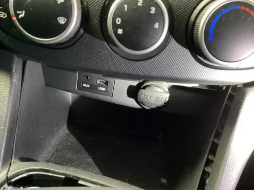 AUX/USB aansluiting-8115716