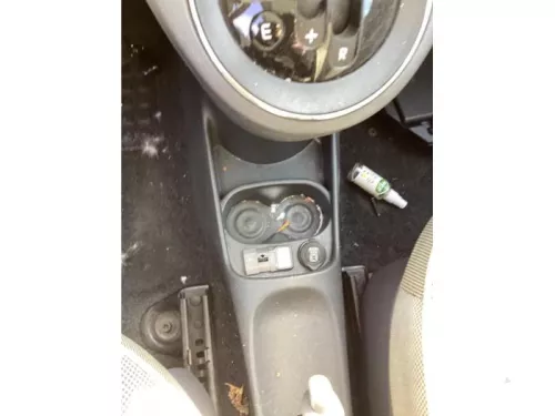 AUX/USB aansluiting-8296152