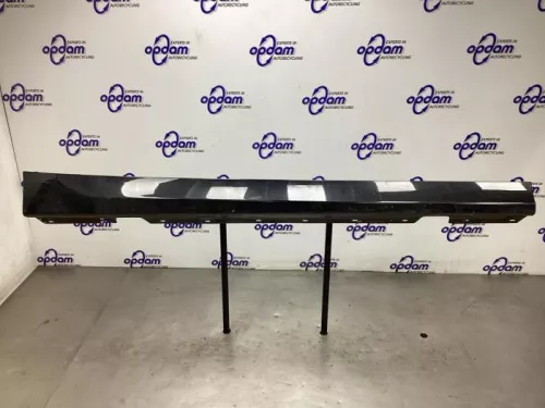 Zijskirt rechts-8330138