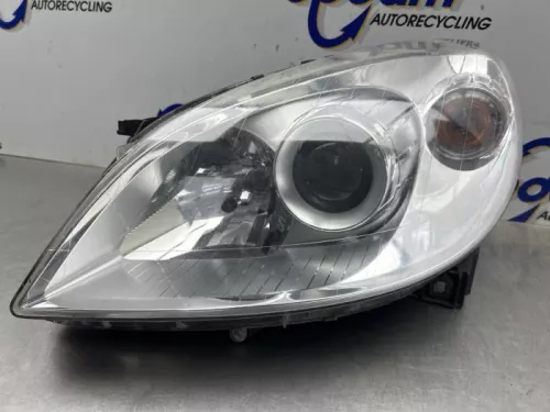 Koplamp links-8362415