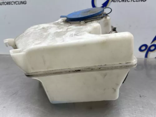 Ruitensproeiertank voor-8362415