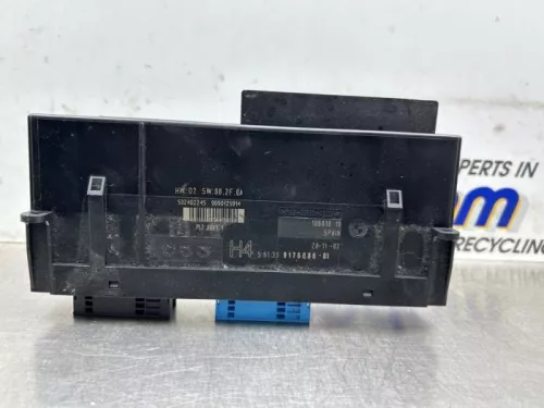 Computer Body Control-8330138