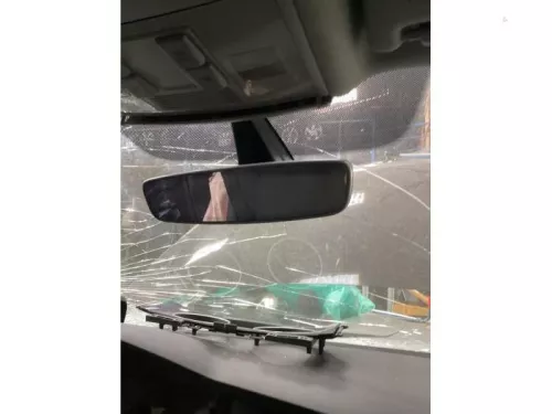 Binnenspiegel-8226788