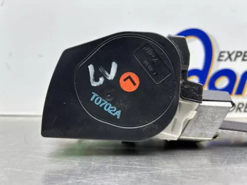 Veiligheidsgordel links-voor-8380555