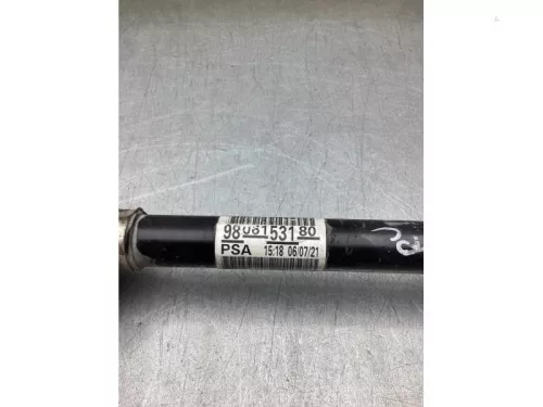 Aandrijfas rechts-voor-8275197