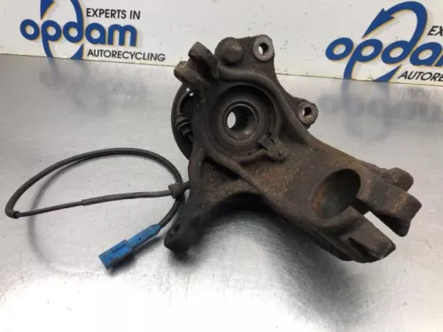 Fusee rechts-voor-8144295