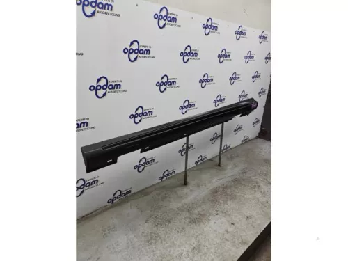 Zijskirt links-8350208