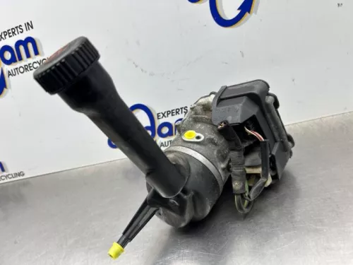 Stuurbekrachtiging Pomp-8379803