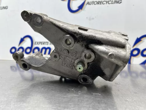 Motorsteun-8362882 Motorsteun-8362882