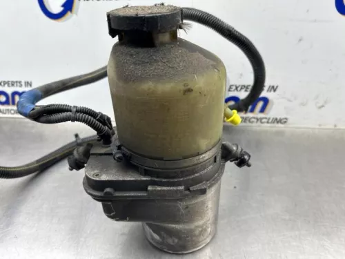 Stuurbekrachtiging Pomp-8358224