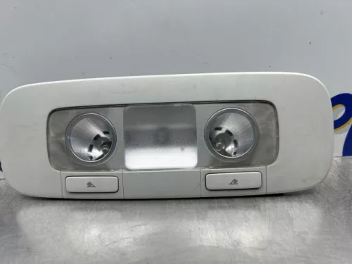 Binnenverlichting achter-8376649 Binnenverlichting achter-8376649