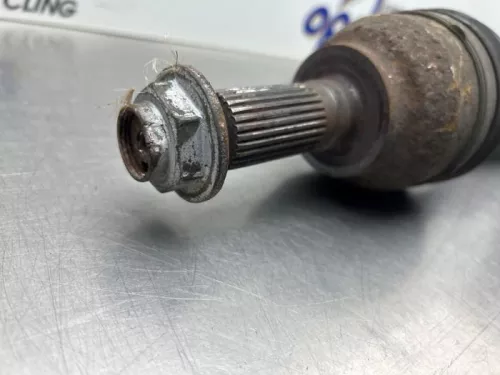 Aandrijfas rechts-voor-8282500