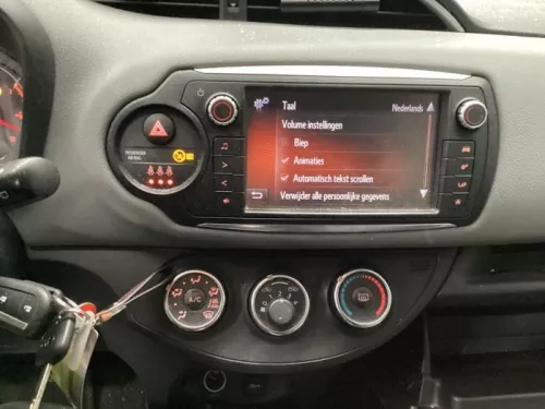 Display Multi Media regelunit-8334926 Display Multi Media regelunit-8334926