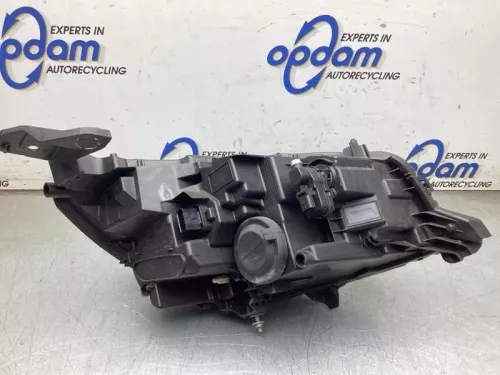 Koplamp links-8359681