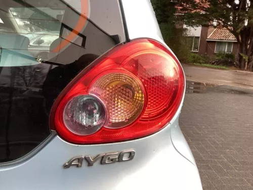 Achterlicht rechts-8404068