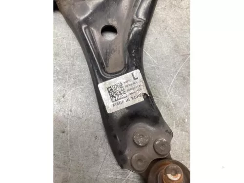 Draagarm onder links-voor-8337277