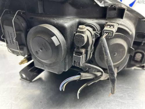 Koplamp links-8358392