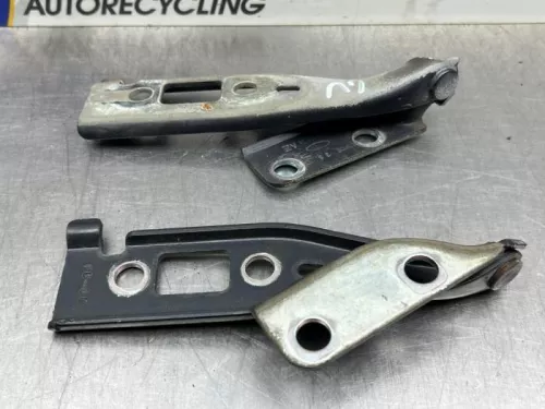 Motorkap Scharnier-8421180