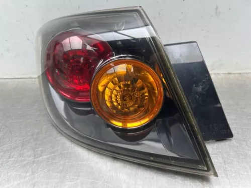 Achterlicht links-8424068