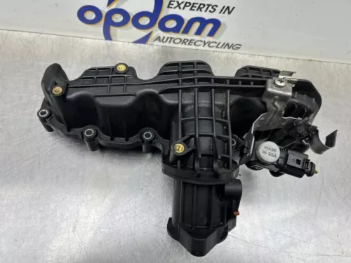 Inlaatspruitstuk-8342798