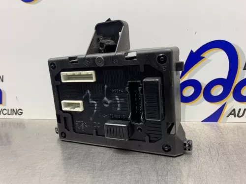 Computer Body Control-8246928