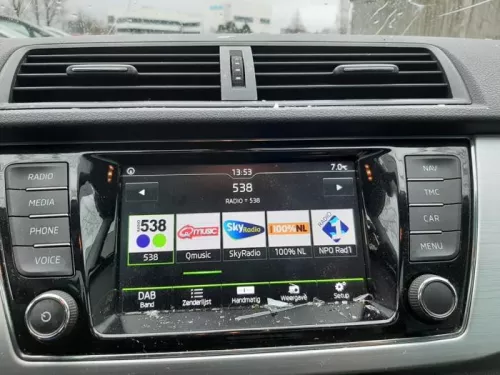 Display Multi Media regelunit-7577029 Display Multi Media regelunit-7577029