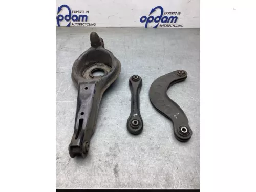 Draagarm onder links-achter-8140354