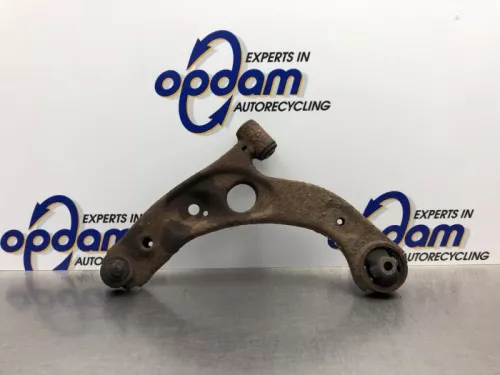 Draagarm onder links-voor-8135792