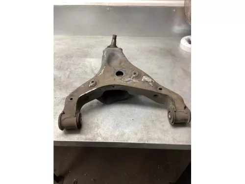 Draagarm onder links-voor-8108972