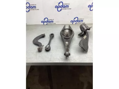 Draagarm onder rechts-achter-8029563