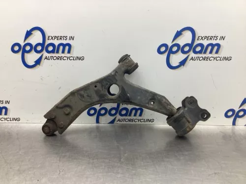 Draagarm onder rechts-voor-7847500