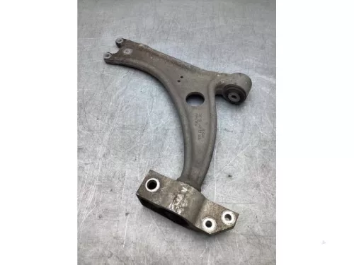 Draagarm onder rechts-voor-8107510