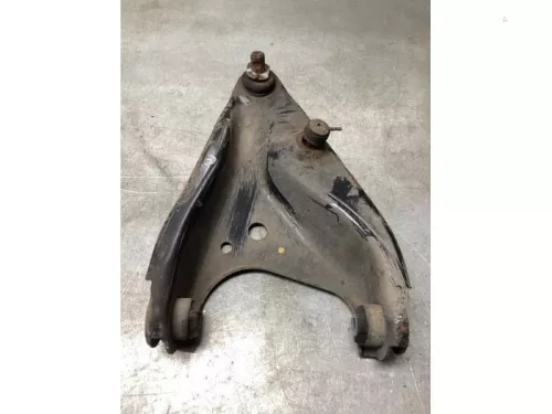 Draagarm onder rechts-voor-8111101