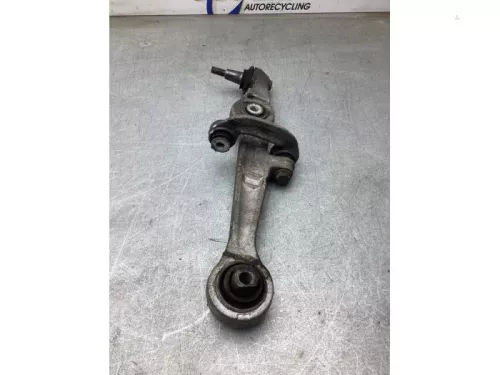 Draagarm onder rechts-voor-8230024