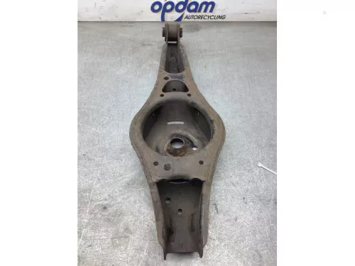 Draagarm rechts-achter-8230416