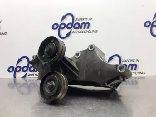 Dynamosteun boven-8215691