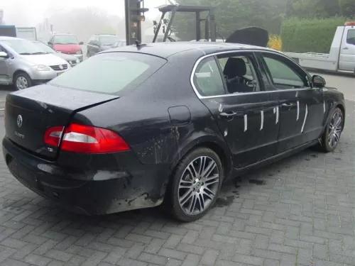 Fusee rechts-achter-7892609