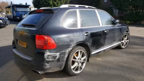 Fusee rechts-achter-7884842