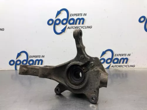 Fusee rechts-voor-8175504