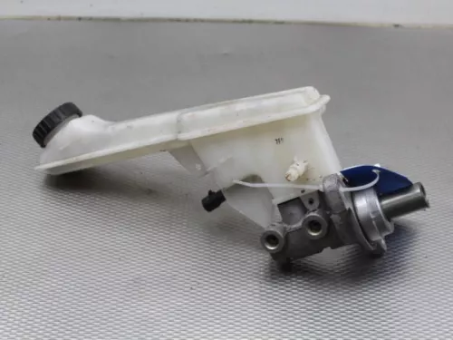 Hoofdremcilinder-7880059