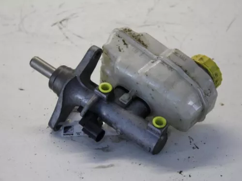 Hoofdremcilinder-7880617