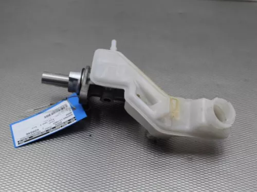 Hoofdremcilinder-7745037