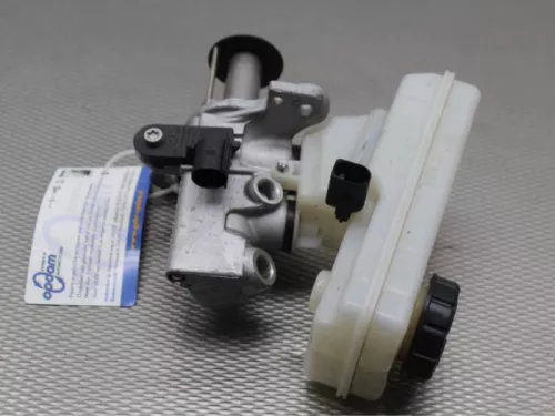 Hoofdremcilinder-7880890