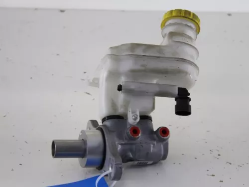 Hoofdremcilinder-7889026