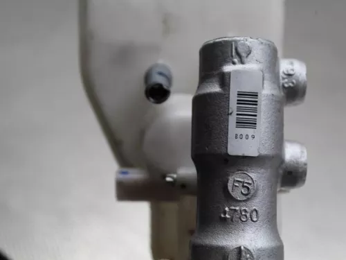 Hoofdremcilinder-7884840