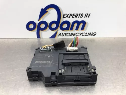 Kaartlezer (slot)-8197133 Kaartlezer (slot)-8197133