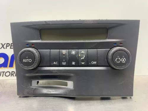 Kachel Bedieningspaneel-8318018